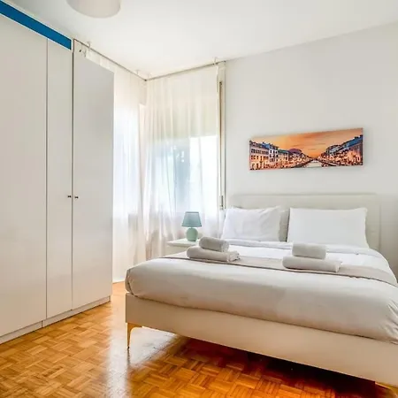 Luxury Apartment In Navigli Milan Exterior photo
