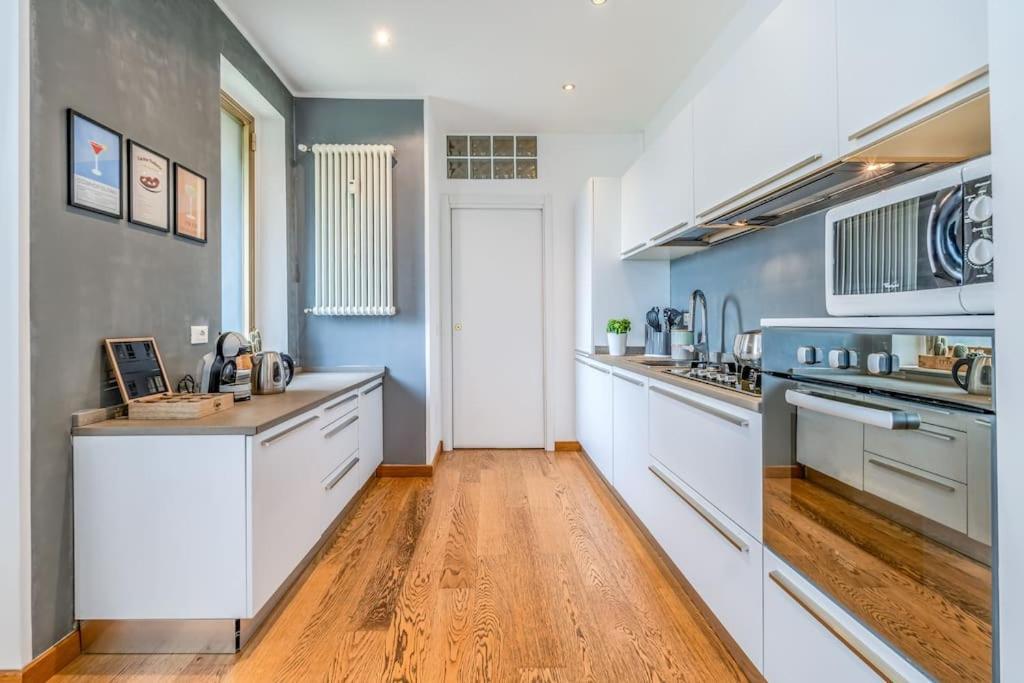 Luxury In Navigli Apartment